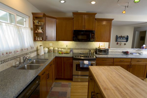 Cherry Cabinet Remodeling in Cedar Park